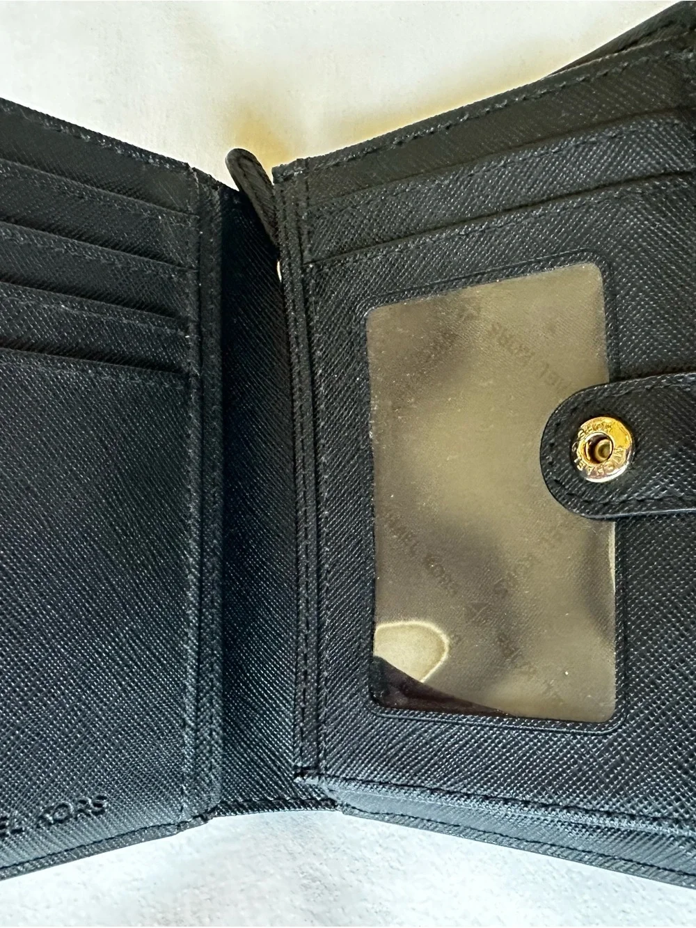 Michael Kors Black Saffiano Leather Compact Wallet Card Holder BiFold Small